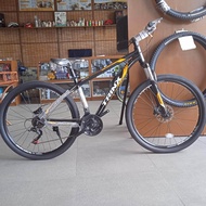 TRINX 27.5 MAJES 100 ELLITE MOUNTAIN BIKE BLACK YELLOW