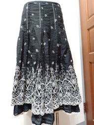 品牌VILLE菲磊黑色棉質整件刺繡波西米亞風圓裙9號旋轉58