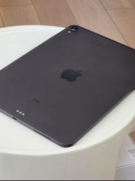 平放少用 iPad pro 11 inch 256GB 有盒新淨送covercase +$599 購正品二手keyboard