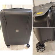 Clearance 20 inches 吋BENTLEY 登機 行李箱|Authentic Bentley 20 inches Luggage [拉杆箱 行李箱 喼 拉喼 旅行箱 旅行喼 行李 手拉車 手推車 購物車|luggage, cart, baggage, suitcase, carriage, trolley, travel, shopping cart, outdoor]