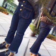 C khanh ly jeans