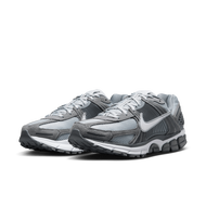 Giày chạy bộ cổ thấp Air Zoom Vomero 5 "Cool Grey" thoải mái và đa năng, chống trượt và chống mài mò