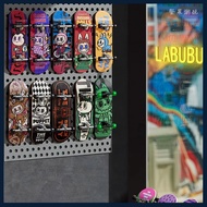 Popmart กล่องตาบอดซีรีส์สเก็ตบอร์ดนิ้วของเล่นเอลฟ์ The Monster labubu