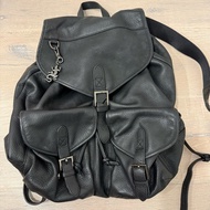 agnès b. 標誌壓花牛皮雙口袋背包