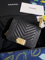 🈹️Boy Chanel chevron caviar mini belt bag leboy chain bag card bag 山形紋 魚子醬