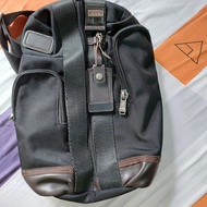 Tumi slingbag original second