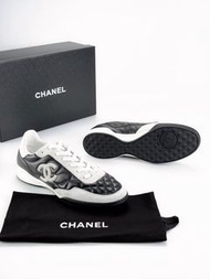 Chanel 經典雙C logo 運動鞋