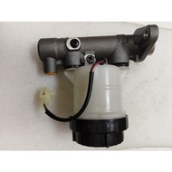 MITSUBISHI PAJERO 4M40 TURBO BRAKE MASTER PUMP (MB-699830)