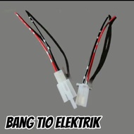 sepasang soket 2pin kecil 1set