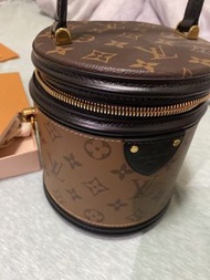 LV  Cannes Monogram Reverse 桶包（有單據）