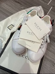 Gucci蜜蜂小白鞋