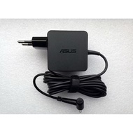 Original Asus expertbook P1412CE 45W 40135 charger adapter