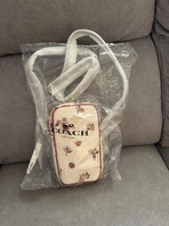 Coach 手機肩帶包