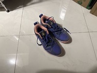 籃球鞋