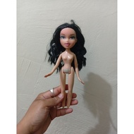 black hair Bratz doll