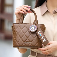 CN71282 DISNEY Premium Women's HandBag
