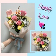 鮮花花束 畢業花束  生日花束 求婚花束 紀念日花束 母親節花束 情人節花束 520花束 花盒 浸禮花束 洗禮花束 鬱金香花束 玫瑰花束