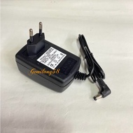 AC to DC 15V 2 A Switching Adapter Power Supply Plastic 15V 2A