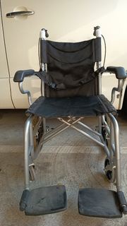 輕便鋁合金輪椅