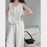 ชุดเซ็ตเสื้อผ้าผู้หญิงสุดเท่ สีอ่อน เสื้อกั๊ก กางเกงขายาวทรงกว้าง ชุดสองชิ้น สไตล์ Old Money เสื้อแล