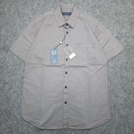 KEMEJA Fred Perry Men's Short Sleeve Office Shirt FPA0006