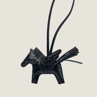 H Home Bag Pony Pendant Crocodile Leather Hand-Sewn Rodeo Pegasus Pendant Charm Car Keychain Car Han