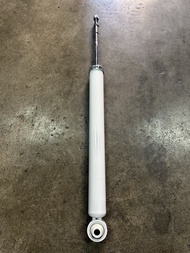 โช๊คหลัง Lexus IS300h AVE30 ปี 13- ยี่ห้อ GABRIEL 1 ข้าง (กดสั่งสองตัว‼️)