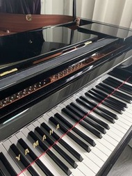 Yamaha 三角琴房
