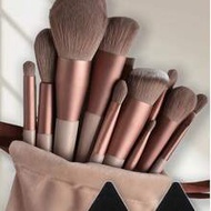 Ailiya 15Pcs Makeup Brush Set,Including 2pcs Black Triangle Shaped Powder Puff Set For Loose Powder,