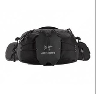 New！潮品Arc'teryx System A Q5 Waistpack/斜孭袋/腰包，尼款包如果有留意嘅Fans都會知，原價3XXX，一度曾被炒到6XXX，市面上更係一包難求，好難得而家有勁抵價回