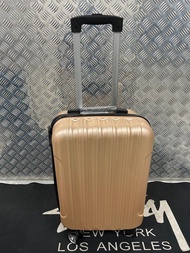 廉航特價清倉：20 inch luggage for handcarry ：20 吋行李箱  55 x 35 x 22cm