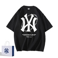 □ MLB NY เสื้อยืดแขนสั้นแท้สำหรับผู้ชายชุดแฟชั่นไฮเอนด์ทรงหลวมเสื้อยาวปิดถึงก้นเสื้อคลุม