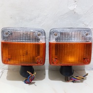 Front Turn Signal Lights Reting TOYOTA Land Cruiser 2F Hardtop 1971-1984 FJ40 BJ40 Aftermarket Produ