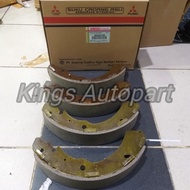 Brake Shoe Rear Brake Pads Triton Pajero Sport 4600A106 4600A122