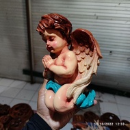 Angel baby statue