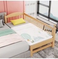 實木兒童床（免費送貨）厚實兒童護欄床架 定制護欄兒童床架 baby bed  LH379