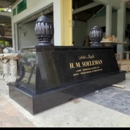 kijing makam marmer hitam