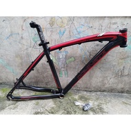 United Dominate Frame (26)