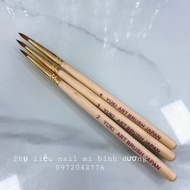 Purple yuki powder flower brush