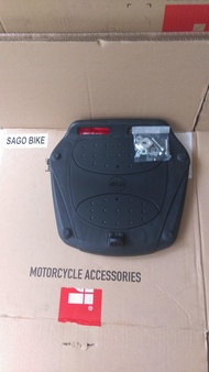 Đế đệm givi MP70N đế bự lắp trên baga của xe lắp đặt các thùng có dung tích lớn