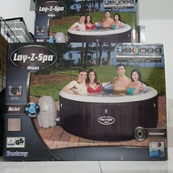BESTWAY OUTDOOR/INDOOR LAY-Z-SPA BATH TUBE, INFLATABLE JACUZZI, HOME SPA, BATH TUB, POOL COME WITH SPA HEATER