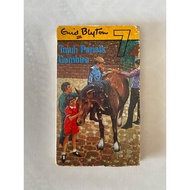 [MB] Preloved | Edisi 1975 (Hardcover) Siri Buku Enid Blyton : Tujuh Perisik Gembira