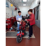 Electric vehicle plastic basket with lid for 133m, 133S, mini coper, small electric bicycles and oth