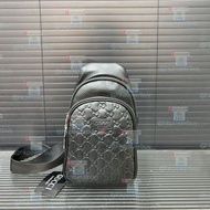Gucci 古奇印花胸包 機車包騎行斜挎單肩包   塵袋30 x0