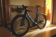 Factor OSTRO VAM 气动公路车 SRAM Force AXS 12速 碳刀轮组