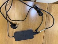 ASUS（華碩）ROG 筆記型電腦電源變壓器 / 電源轉接器（AC Adapter）