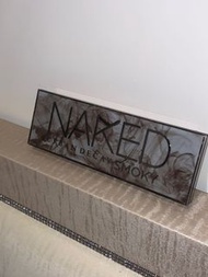 #防疫 Naked smoky眼影盤（刷具）