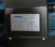ปั๊มหอยโข่ง ยี่ห้อVENZ รุ่นVS300/3 ขนาด3.0 HP 220-240V.ท่อ2 x 2 นิ้วอัตราส่งน้ำ 34-12 เมตร อัตราน้ำไหล 20-500 ลิตร/นาทีมีทั้งแบบไฟ 2 สาย 1 เฟส 220V-240V.รับประกัน(ตามเงื่อนไขผู้ผลิต) 1ปี  ปั๊มน้ำหอยโข่งชนิดใบพัดเดี่ยว มีกำลังส่งสูง