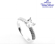 Unisilver 925 Sterling Silver Princess Cut Engagement Ring (RS590-2)