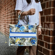 Canvas Tote Bag / Large Canvas Tote Bag / Zippered Canvas Bag Souvenir Bag / Full Floral Canvas